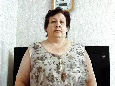 Lekha moko mielą rusų merginą, kaip baigti su bonaka.