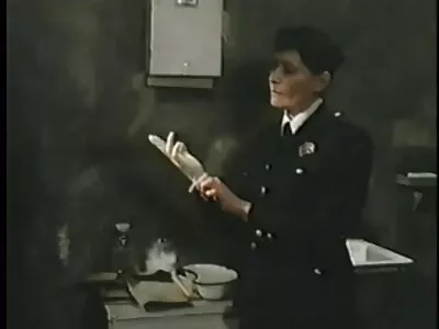 Loshara pasiklausė po durimis, kai gydytojas tempė jo žmoną.